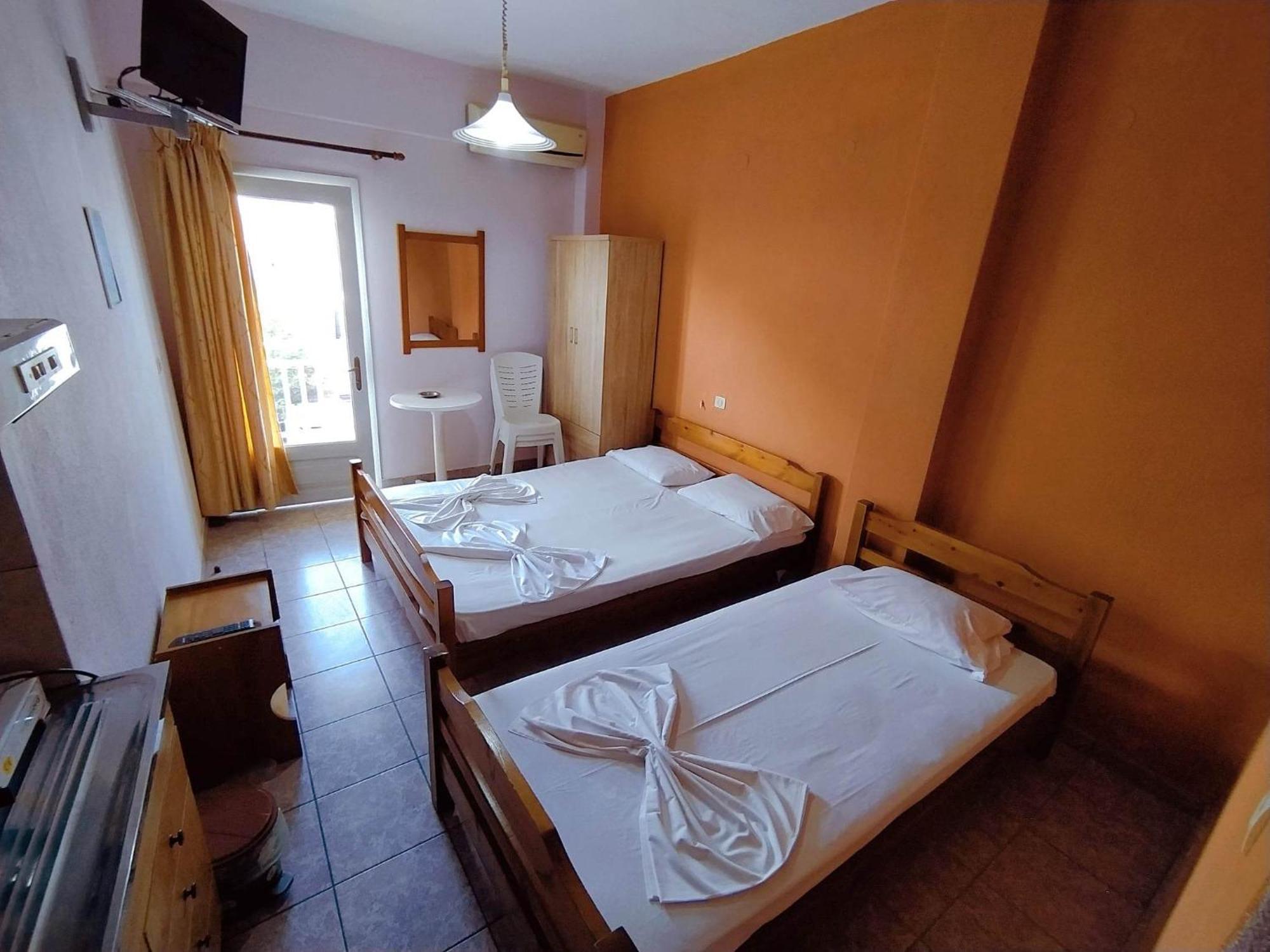 Μαρκονησ Hotel Paralia Katerinis Ngoại thất bức ảnh
